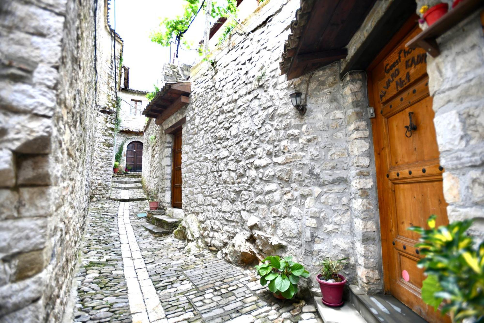 Guesthouse Alvaro Kadiu Berat Exterior foto